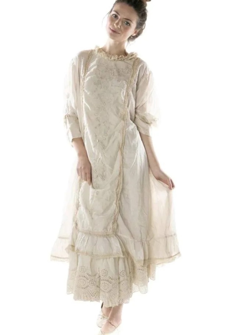 Magnolia Pearl Queen Nellie Vintage-Inspired Cream Lace Midi Dress